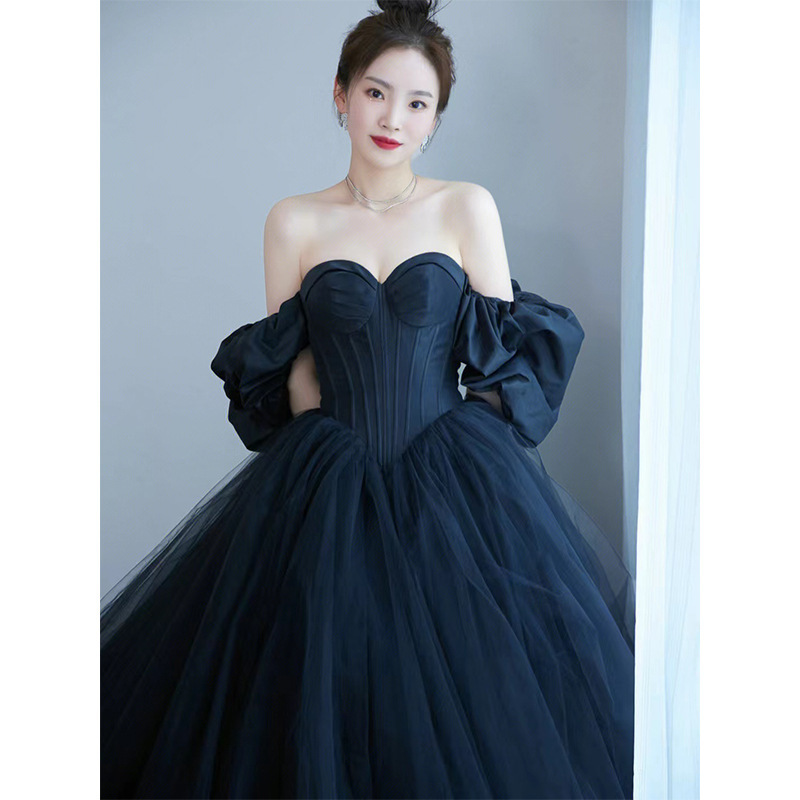 Hebe Style Long Satin Wedding  - Photography Lighting Style ulasan dan harga