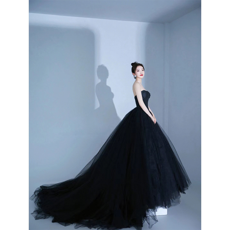 Hebe Style Long Satin Wedding  - Photography Lighting Style ulasan dan harga